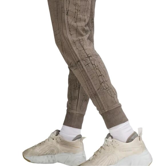 Lululemon Warm Up Jogger 7/8 Length in Thread Dye Rover Black - Picture 7 of 9